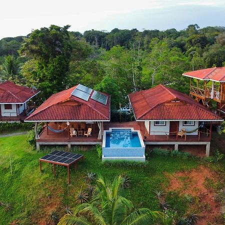 Casa Marlin Bed & Breakfast Bocas del Toro Exterior photo
