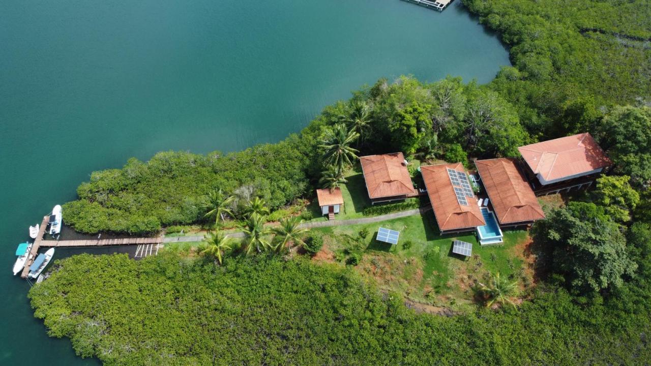 Casa Marlin Bed & Breakfast Bocas del Toro Exterior photo